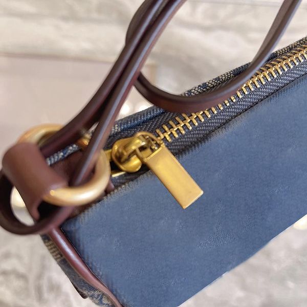 designer bag shoulder bags crossbody handbags cross body handbag high-quality fashion brand softness nylon various styles size 22 12 7 cm wi, Black;red
designer bag shoulder bags crossbody handbags cross body handbag high-quality fashion brand softness nylon various styles size 22 12 7 cm wi, Black;red