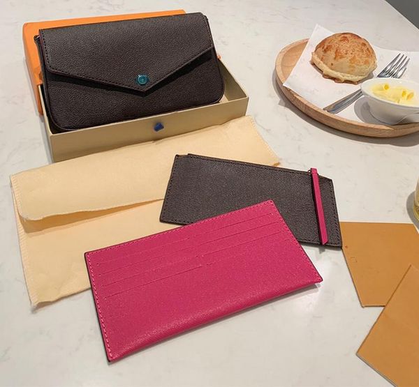three-piece wallet brown letter flower leather fashion chain shoulder bag handbag mini wallet card bag fashion bag with box, Black;red
three-piece wallet brown letter flower leather fashion chain shoulder bag handbag mini wallet card bag fashion bag with box, Black;red