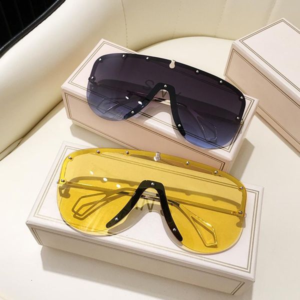sunglasses 2021 women or men oversized eyewear gradient brown pink rimless sun glasses for female gift brand designer uv400, White;black
sunglasses 2021 women or men oversized eyewear gradient brown pink rimless sun glasses for female gift brand designer uv400, White;black
