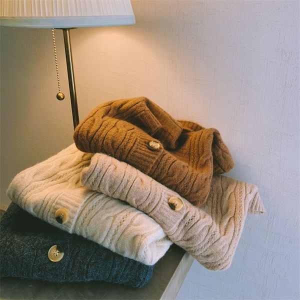 horn buckle cardigan linen flower color cable knitting v-neck all-match knitted sweater vest cardigan y201128, White;black
horn buckle cardigan linen flower color cable knitting v-neck all-match knitted sweater vest cardigan y201128, White;black