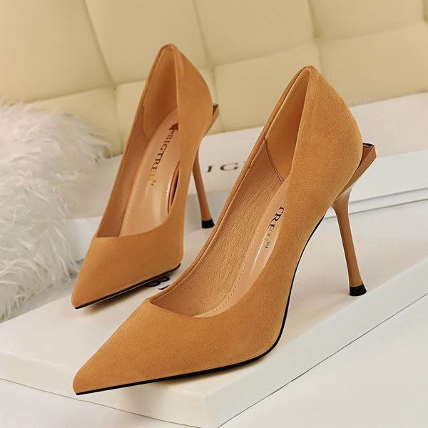 2021 new sexy, thin, thin fashion, skinny shallow suede, pointed to heels, women's shoes, only shoes. 3k8s, Black
2021 new sexy, thin, thin fashion, skinny shallow suede, pointed to heels, women's shoes, only shoes. 3k8s, Black