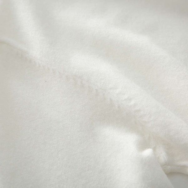 vipautumn / winter 2019 t-shirt women's half high neck slim bottom knitted sweater for women, White;black
vipautumn / winter 2019 t-shirt women's half high neck slim bottom knitted sweater for women, White;black