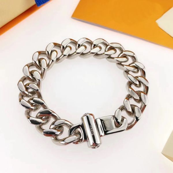 europe america fashion men titanium steel engraved four leaf flower v initials silver-metal thick chain links patches bracelets, Black
europe america fashion men titanium steel engraved four leaf flower v initials silver-metal thick chain links patches bracelets, Black