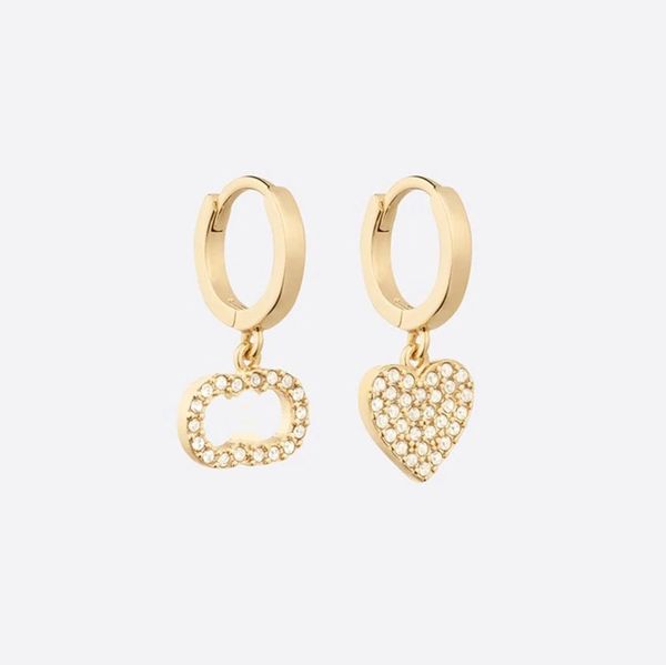 women's designer earrings luxury letters logo letters and heart-shaped pendant asymmetric earrings with box, Golden;silver
women's designer earrings luxury letters logo letters and heart-shaped pendant asymmetric earrings with box, Golden;silver