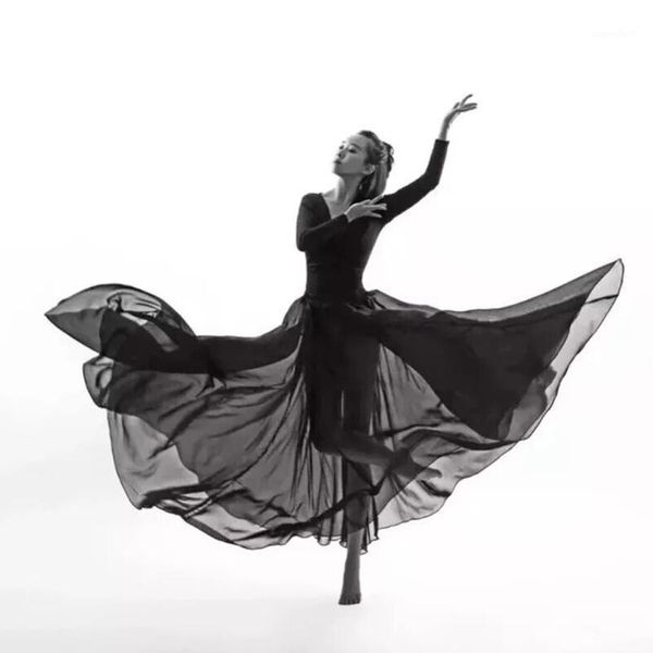 fashion dance costume women transparent chiffon flamenco skirt modern european clothes rave outfit 360/540720 degree dcc5371, Black;red
fashion dance costume women transparent chiffon flamenco skirt modern european clothes rave outfit 360/540720 degree dcc5371, Black;red