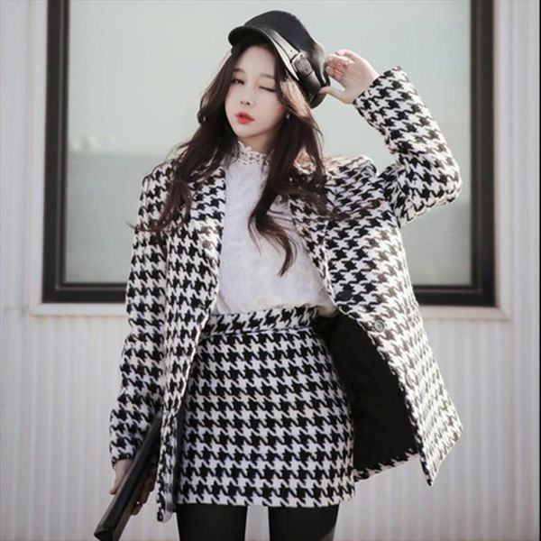 new 2021 spring women houndstooth two piece set ladies long sleeve woolen tweed jacket coat short pencil office skirt suits, Gray
new 2021 spring women houndstooth two piece set ladies long sleeve woolen tweed jacket coat short pencil office skirt suits, Gray