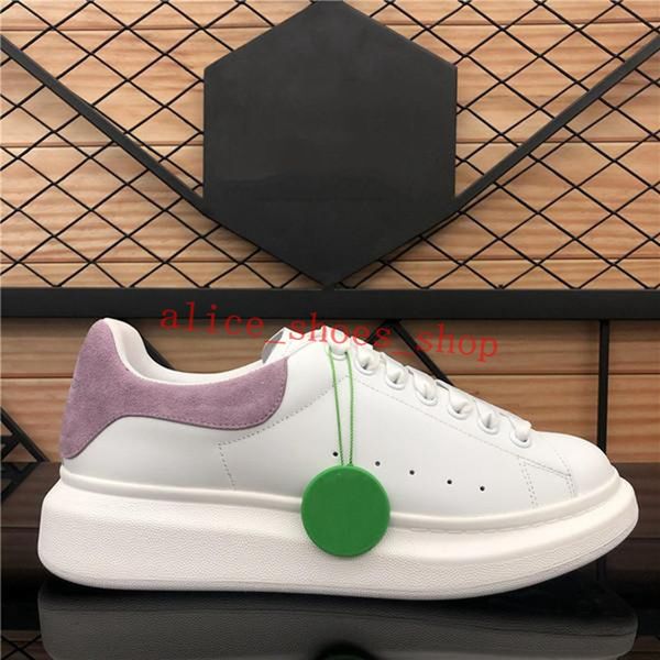 luxe designer men's and women's leather flat shoes platform sneakers fashion nubuck leather flat shoes couple models, Black;red
luxe designer men's and women's leather flat shoes platform sneakers fashion nubuck leather flat shoes couple models, Black;red
