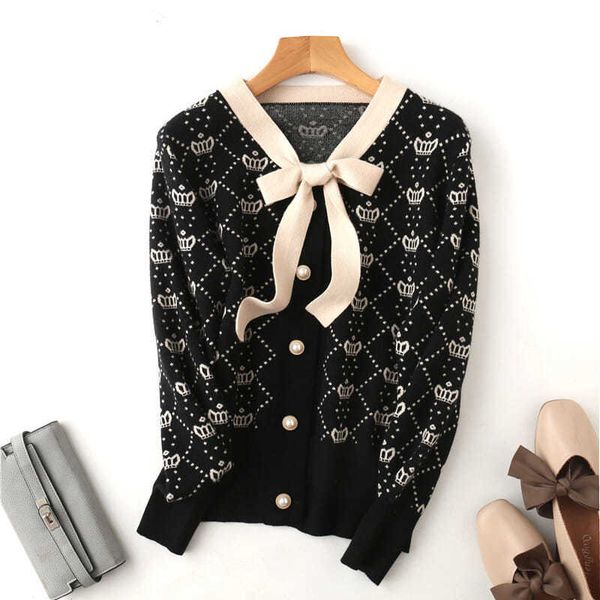 2020 autumn and winter new crown arches little fragrance foreign style crochet cardigan loose nightgown short female coat, White;black
2020 autumn and winter new crown arches little fragrance foreign style crochet cardigan loose nightgown short female coat, White;black