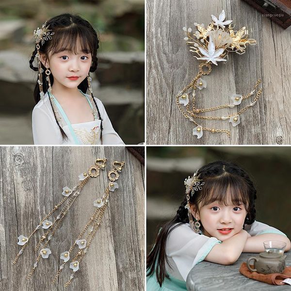 children's headdress in ancient chinese costume; girl's ancient style; su bu shaking hairpin; chinese costume; prince1, Slivery;white
children's headdress in ancient chinese costume; girl's ancient style; su bu shaking hairpin; chinese costume; prince1, Slivery;white