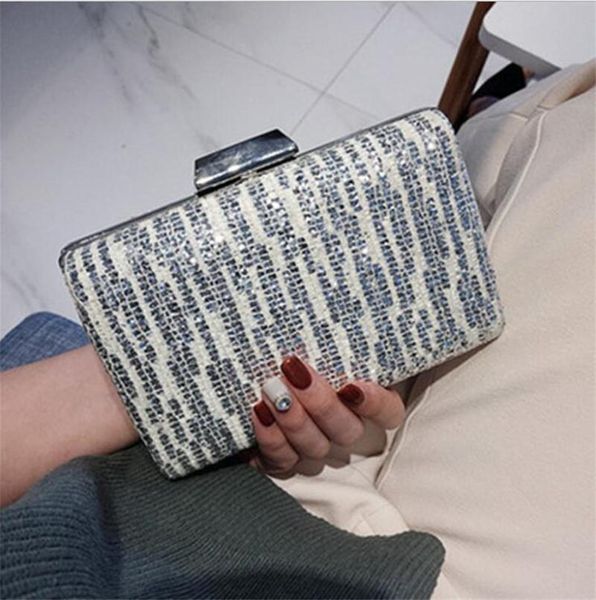 2020 new women bling wedding bags luxury party bags for ladies patchwork banquet drop shipping mn1285
2020 new women bling wedding bags luxury party bags for ladies patchwork banquet drop shipping mn1285