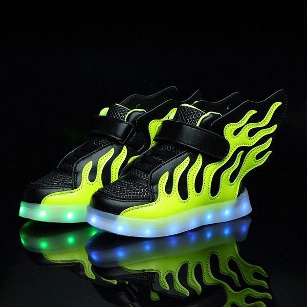 2018 New Green Kids Shoes Boys Girls Fashion LED Lights USB toddler Luminous Wings Sneakers Children Comfortable Flats Sports #AA4u 
2018 New Green Kids Shoes Boys Girls Fashion LED Lights USB toddler Luminous Wings Sneakers Children Comfortable Flats Sports #AA4u