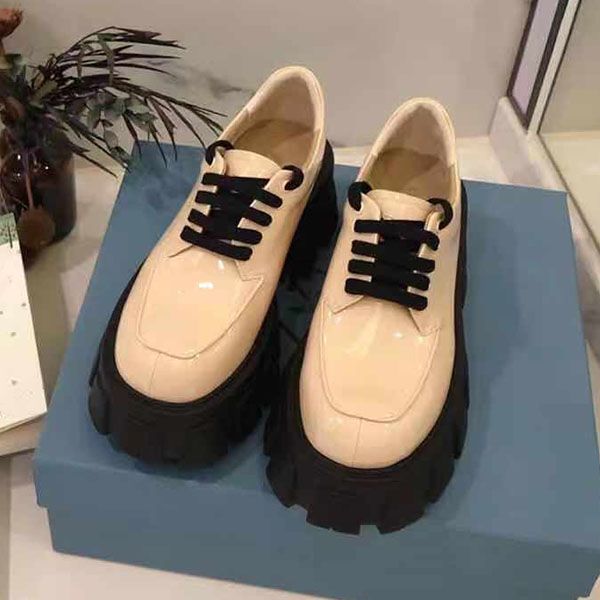 luxury women designer martin shoes level fashion desert shoes woman short shoes autumn and winter snow boots34-41 with box, Black
luxury women designer martin shoes level fashion desert shoes woman short shoes autumn and winter snow boots34-41 with box, Black