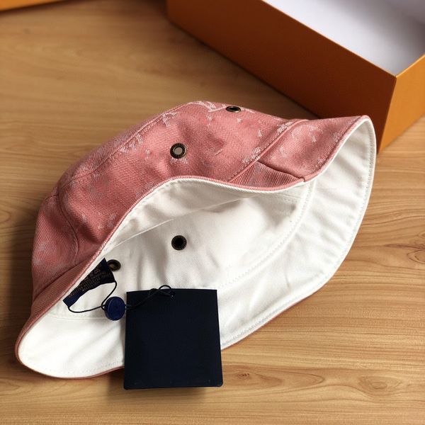 brand luxury fabric with classic men and women fashion outdoor strawberry hat black luxury gift with box, Blue;gray
brand luxury fabric with classic men and women fashion outdoor strawberry hat black luxury gift with box, Blue;gray