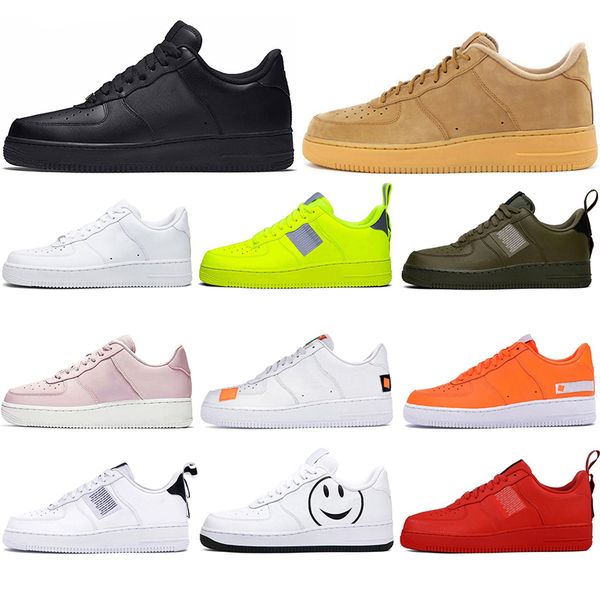 2021 low cut triple black utility volt chunky 1 classic running shoes men women have a day sports mens trainers skateboarding sneakers
2021 low cut triple black utility volt chunky 1 classic running shoes men women have a day sports mens trainers skateboarding sneakers