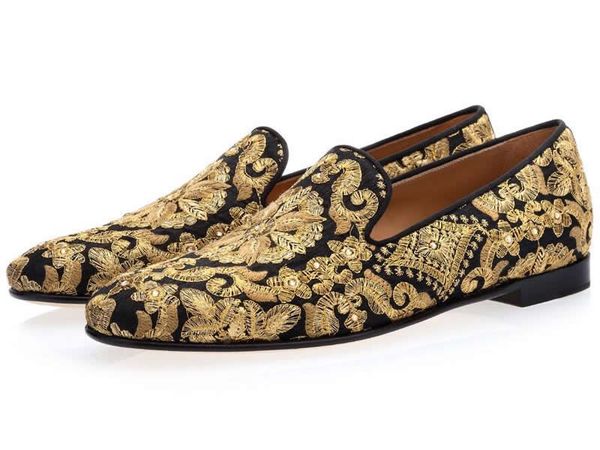 men leather loafers flats handwork embroider dress shoes slip-on sapato feminino male homecoming black size 39-46
men leather loafers flats handwork embroider dress shoes slip-on sapato feminino male homecoming black size 39-46