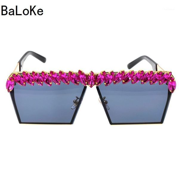 new quality red rhinestones women sunglasses vintage square oversize sun glasses shades fashion ladies sunglasses1, White;black
new quality red rhinestones women sunglasses vintage square oversize sun glasses shades fashion ladies sunglasses1, White;black