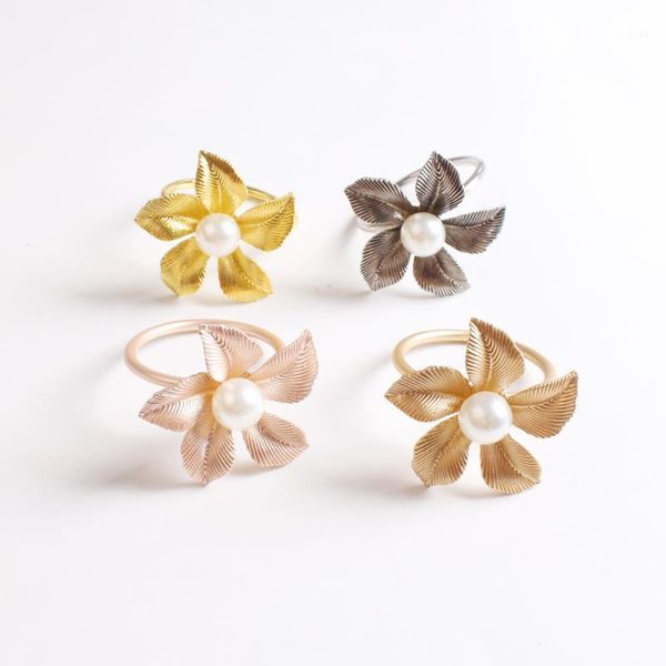 12pcs/lot simple fashion napkin ring metal plating flower napkin ring suitable for wedding holiday party decorations1
12pcs/lot simple fashion napkin ring metal plating flower napkin ring suitable for wedding holiday party decorations1