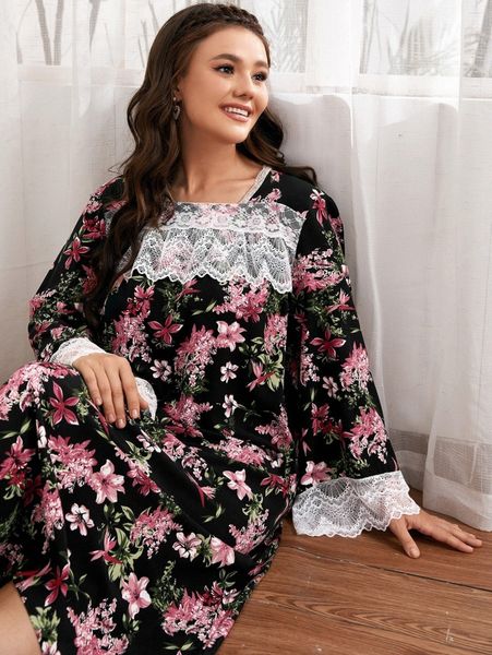 plus floral print contrast lace night dress p93s#, Black;white 
plus floral print contrast lace night dress p93s#, Black;white