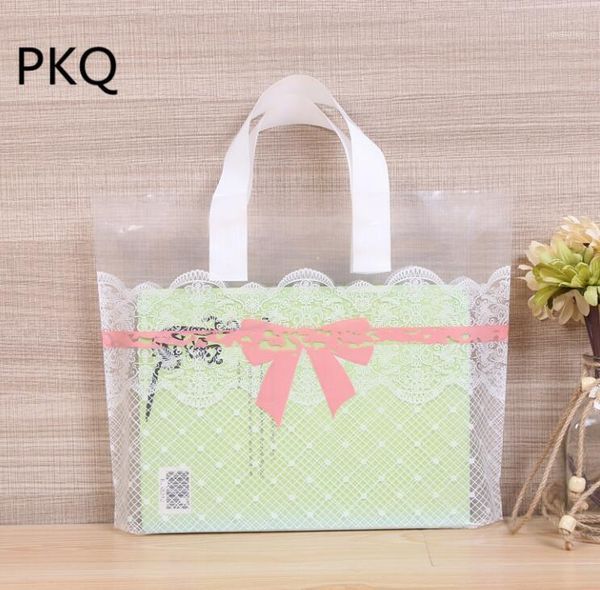 gift wrap 100pcs lace large plastic bags party favor clothes packaging bag shopping with handle1
gift wrap 100pcs lace large plastic bags party favor clothes packaging bag shopping with handle1