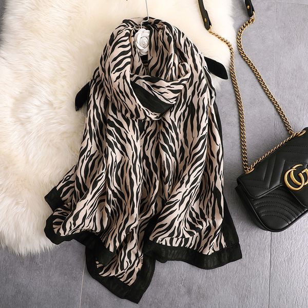 quente 2020 algodo cachecol mulheres zebra padro novo polister viscose senhoras lenos de alta qualidade macio moda vero xales feminino, Blue;gray
quente 2020 algodo cachecol mulheres zebra padro novo polister viscose senhoras lenos de alta qualidade macio moda vero xales feminino, Blue;gray