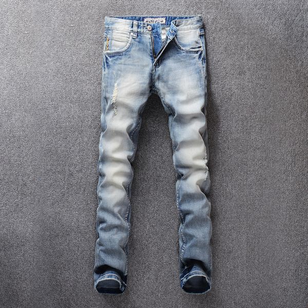 2021 new italian fashion men retro light blue elastic slim fit ripped denim trousers streetwear vintage designer pants krz5
2021 new italian fashion men retro light blue elastic slim fit ripped denim trousers streetwear vintage designer pants krz5