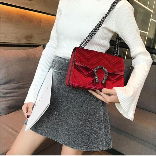 lock designer new winter bag snakehead velvet bag classic embroidered line wavy women chain elegant temperament small 2019 nbvfp qynf
lock designer new winter bag snakehead velvet bag classic embroidered line wavy women chain elegant temperament small 2019 nbvfp qynf
