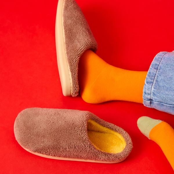 flat slippers winter indoor shoes woman solid color slippers warm plush lovers floor slipper anti-slip soft cotton slides x1020, Black
flat slippers winter indoor shoes woman solid color slippers warm plush lovers floor slipper anti-slip soft cotton slides x1020, Black