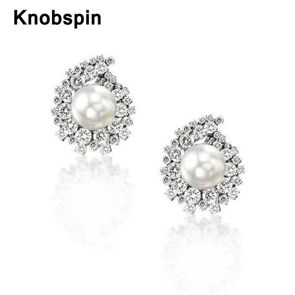 knobspin 100% 925 sterling silver 2021 pearl geometric inlaid high carbon diamond stud earrings for women fine jewelry wedding, Golden;silver
knobspin 100% 925 sterling silver 2021 pearl geometric inlaid high carbon diamond stud earrings for women fine jewelry wedding, Golden;silver