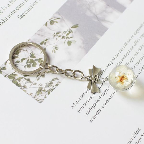 national customs simple and beautiful dry flower glass ball alloy pendant key chains fashion sweet girls key ring wmtowm
national customs simple and beautiful dry flower glass ball alloy pendant key chains fashion sweet girls key ring wmtowm