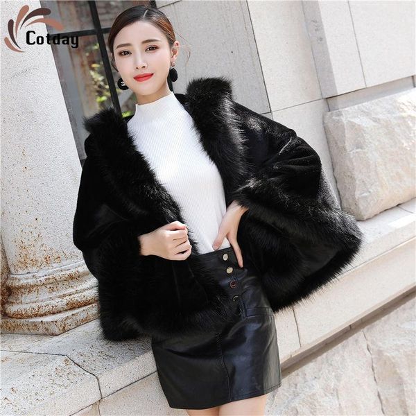 women's fur & faux cotday short cultivate one's morality cloak 2021 winter black with hooded england style women imitation shawl c
women's fur & faux cotday short cultivate one's morality cloak 2021 winter black with hooded england style women imitation shawl c