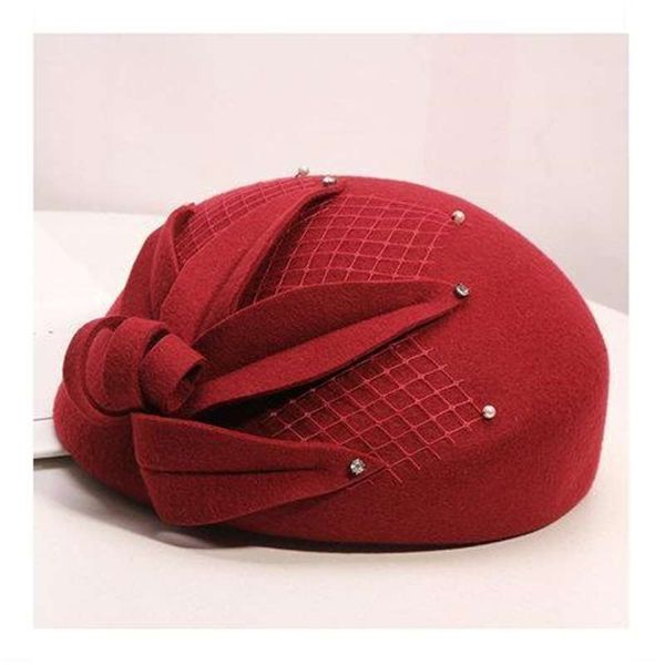 new mesh beret women's autumn and winter british elegant flower small fashion wool felt hat
new mesh beret women's autumn and winter british elegant flower small fashion wool felt hat