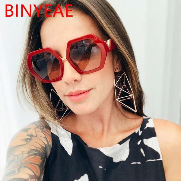 sunglasses red 2021 designer metal v decoration sun glasses for women hexagon female eyewear uv400, White;black
sunglasses red 2021 designer metal v decoration sun glasses for women hexagon female eyewear uv400, White;black