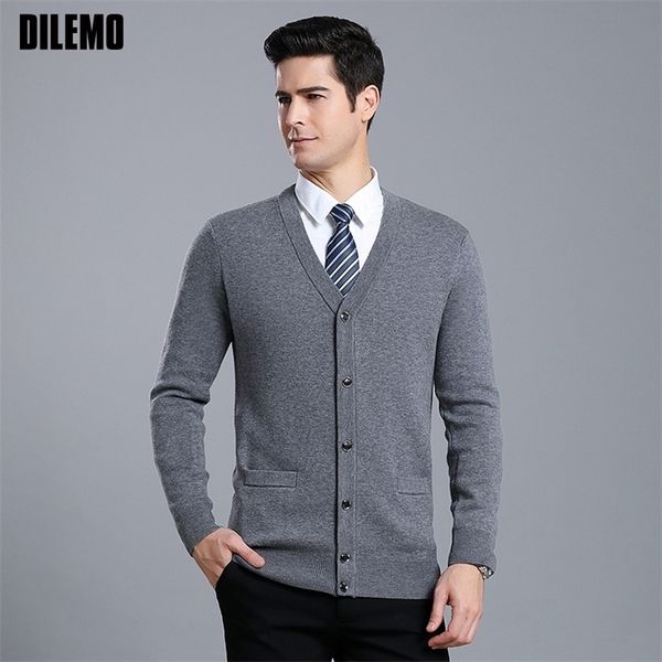 thick new fashion brand sweaters men cardigan high-quality slim fit jumpers knitwear v neck winter casual clothing male 201105, White;black
thick new fashion brand sweaters men cardigan high-quality slim fit jumpers knitwear v neck winter casual clothing male 201105, White;black