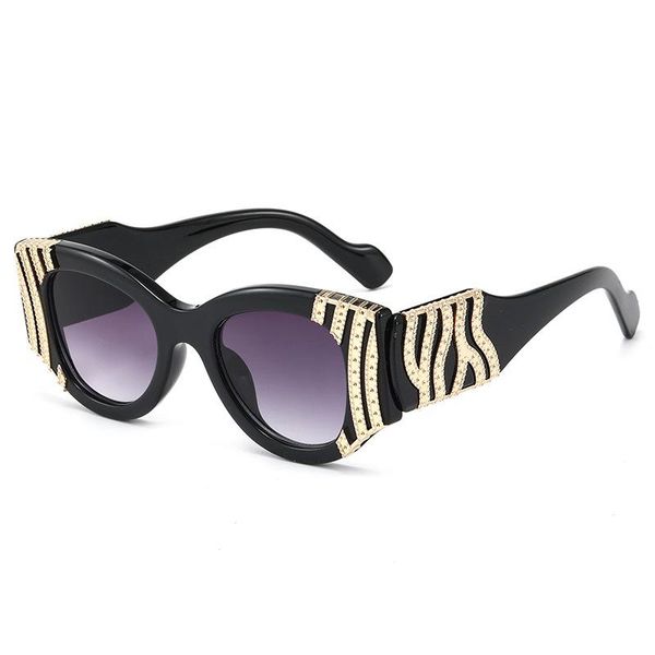 2021 fashion cat eye women luxury metal decoration sunglasses vintage anti-blue light lens eyewear men sun glasses, White;black
2021 fashion cat eye women luxury metal decoration sunglasses vintage anti-blue light lens eyewear men sun glasses, White;black