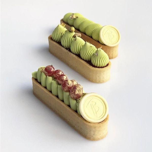 baking moulds mousse mould french dessert plastic seamless tart ring perforated cake circle decorating tool bakeware
baking moulds mousse mould french dessert plastic seamless tart ring perforated cake circle decorating tool bakeware
