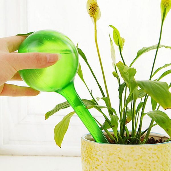 watering equipments automatic plant water control drip flower system pvc ball for gardening imitation glass device
watering equipments automatic plant water control drip flower system pvc ball for gardening imitation glass device