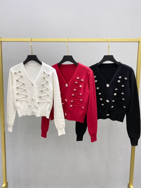 21 early spring new heavy industry flash drill t-shirt women's fashion v-neck short sweater small cardigan temperament coat women, Black;white
21 early spring new heavy industry flash drill t-shirt women's fashion v-neck short sweater small cardigan temperament coat women, Black;white