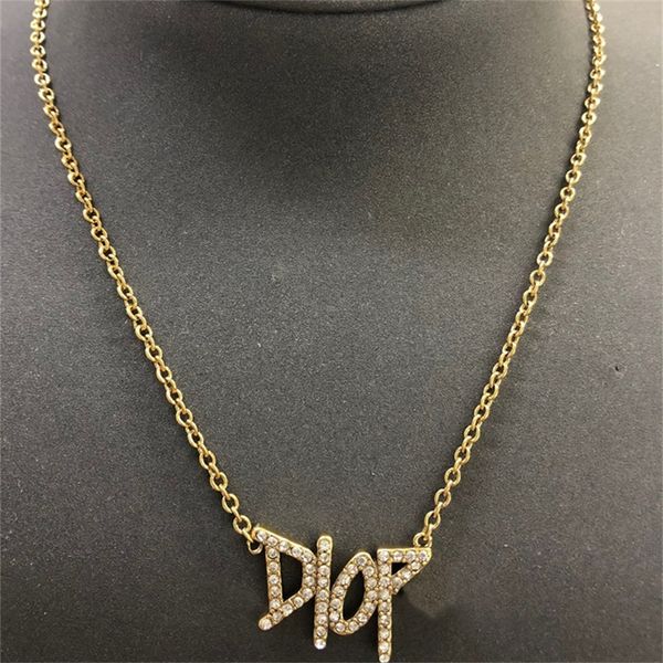 necklace bracelet brilliant diamonds inlaid pearl earrings s925 silver needle jewel luxury_pqvh
necklace bracelet brilliant diamonds inlaid pearl earrings s925 silver needle jewel luxury_pqvh