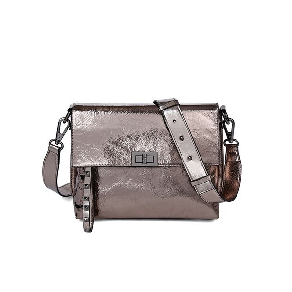 2020 new fashion cross-body shoulder great capacity messenger bag of solid color
2020 new fashion cross-body shoulder great capacity messenger bag of solid color