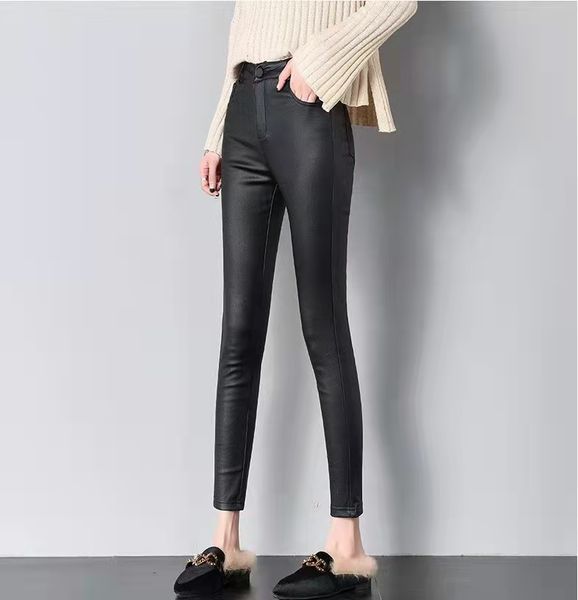 plush matte women's leather pants and feet pants are comfortable and not restrained, taking into account fashion and warmth, Black;white
plush matte women's leather pants and feet pants are comfortable and not restrained, taking into account fashion and warmth, Black;white