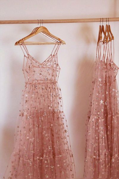 summer sweet tulle spaghetti straps see through long women dresses fashion bling bling dress drop shipping, Black;gray
summer sweet tulle spaghetti straps see through long women dresses fashion bling bling dress drop shipping, Black;gray