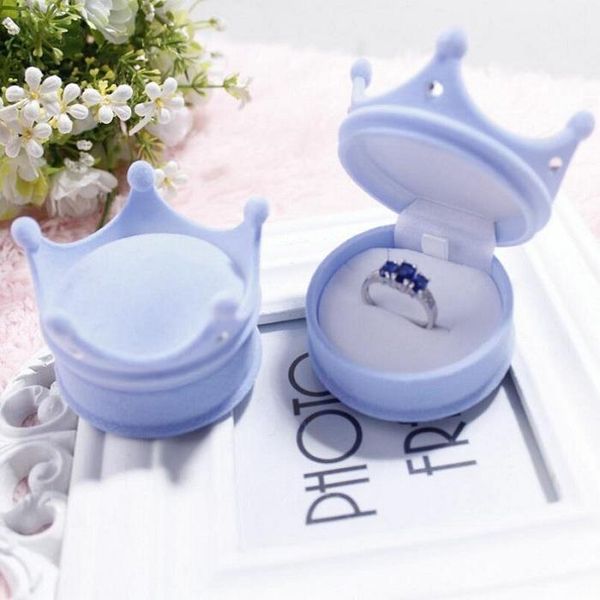 gift wrap wery organizer box rings/earrings storage small diy craft display case package wedding crown shaped princess velvet
gift wrap wery organizer box rings/earrings storage small diy craft display case package wedding crown shaped princess velvet