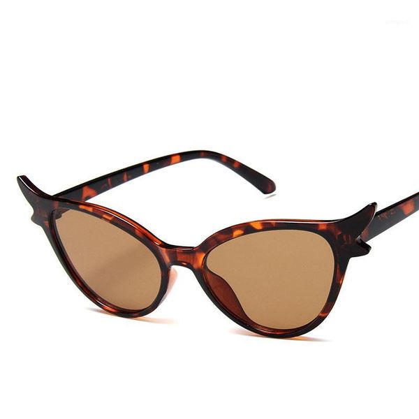 sunglasses cat eye fashion women female ladies personality antler glasses blinking prom mirror1, White;black
sunglasses cat eye fashion women female ladies personality antler glasses blinking prom mirror1, White;black