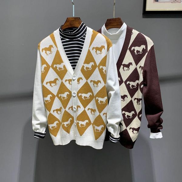 men's sweaters 2021 black british rhombus casual contrast color knitted sweater cardigan men brown v-neck long-sleeved sweter de hombre, White;black
men's sweaters 2021 black british rhombus casual contrast color knitted sweater cardigan men brown v-neck long-sleeved sweter de hombre, White;black
