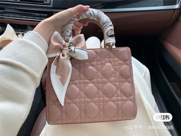 2020 color pillow women's pu leather clutch princess diana ladies handluxury designer princess dianas women messenger tote shoulderd#54
2020 color pillow women's pu leather clutch princess diana ladies handluxury designer princess dianas women messenger tote shoulderd#54