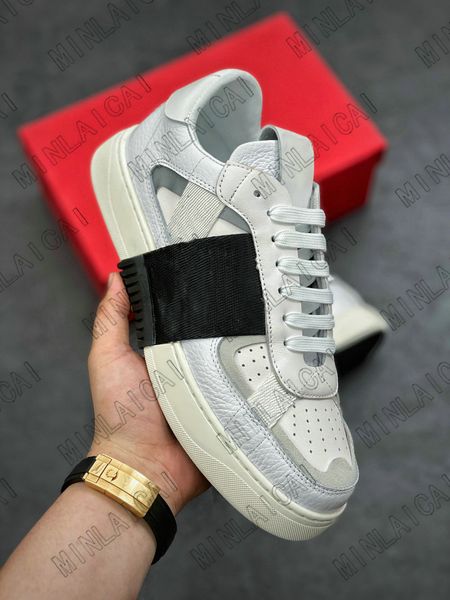 mens garavani calfskin vl7n leather sneakers luxurys designers shoes italy runner trainers designer logo-embellished casual shoe, Black
mens garavani calfskin vl7n leather sneakers luxurys designers shoes italy runner trainers designer logo-embellished casual shoe, Black