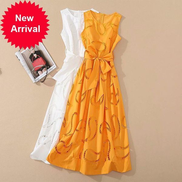 2021 new runway deluxe party designer dresses elegant summer female white hollow yellow embroidered line sleeveless dress long s58r, Black;gray
2021 new runway deluxe party designer dresses elegant summer female white hollow yellow embroidered line sleeveless dress long s58r, Black;gray