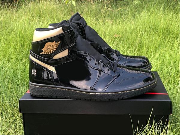 2021 new release air high og 1 black gold mens outdoor shoes patent leather black metallic gold zapatos sneakers with original box us7 -13
2021 new release air high og 1 black gold mens outdoor shoes patent leather black metallic gold zapatos sneakers with original box us7 -13