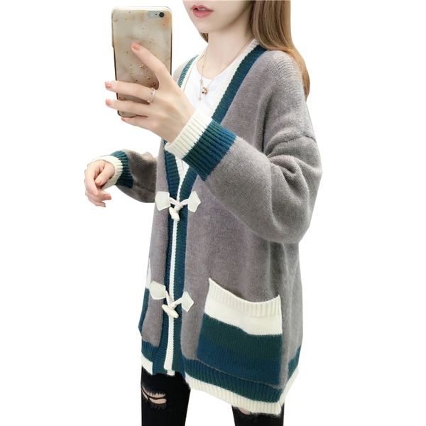 women long sleeves knitted cardigan double-breasted horn button stitching coat m5te h1211, White;black
women long sleeves knitted cardigan double-breasted horn button stitching coat m5te h1211, White;black