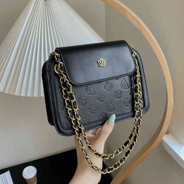 2022 factory wholesale handbag august bag women's autumn chain small square embossed single shoulder bag trend
2022 factory wholesale handbag august bag women's autumn chain small square embossed single shoulder bag trend